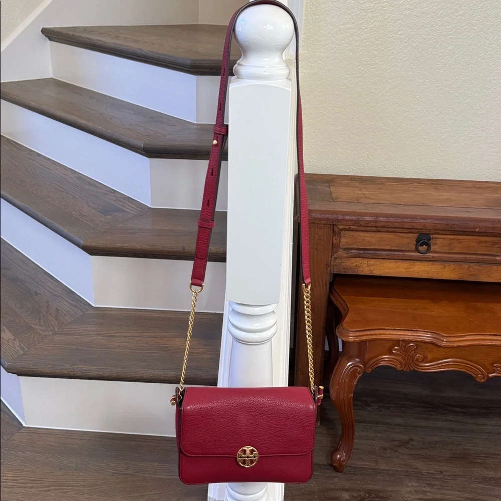 Tory Burch Chelsea Elegant Red Leather Crossbody Bag
